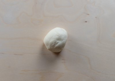 Mini Cheeseburger Muffins Shape Into a Ball